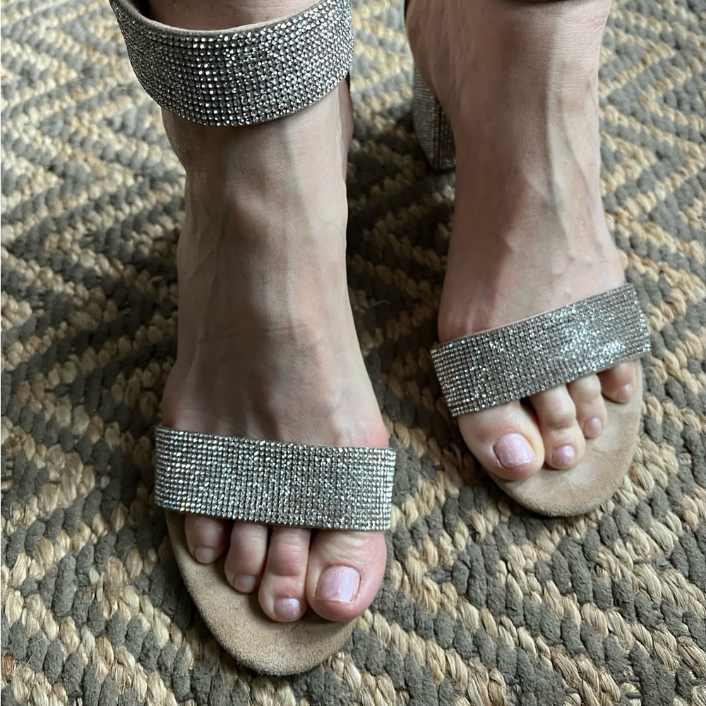 Brown’s The Wishbone Collection Arielle Suede and Rhinestone Heels- size 7.5